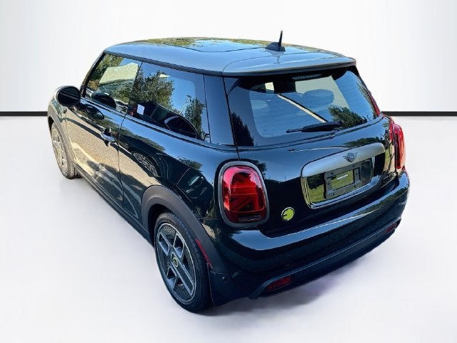 2024 MINI HARDTOP 2 DOOR Iconic