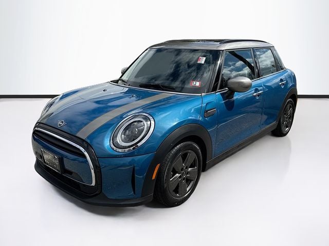 2023 MINI HARDTOP 4 DOOR Base