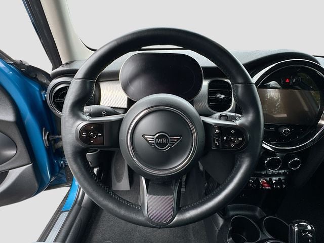 2023 MINI HARDTOP 4 DOOR Base