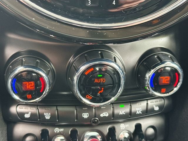 2023 MINI HARDTOP 4 DOOR Base