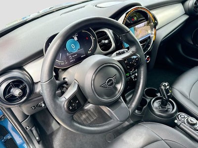 2023 MINI HARDTOP 4 DOOR Base