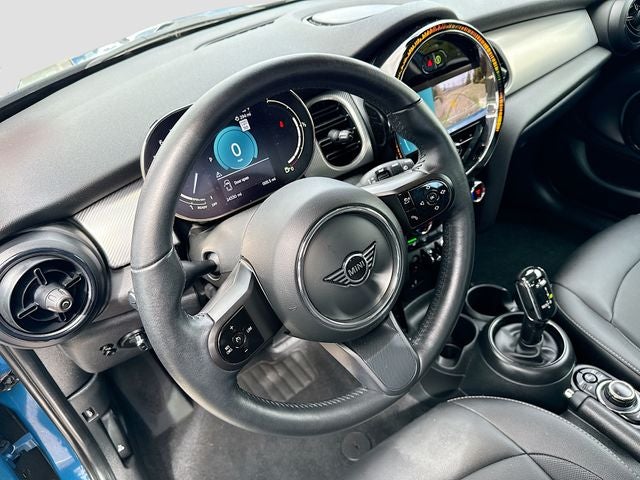 2023 MINI HARDTOP 4 DOOR Base