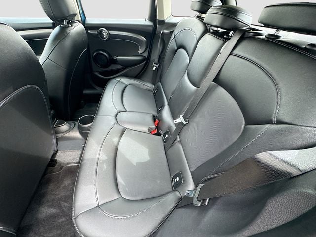 2023 MINI HARDTOP 4 DOOR Base