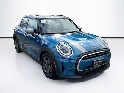 2023 MINI HARDTOP 4 DOOR Base