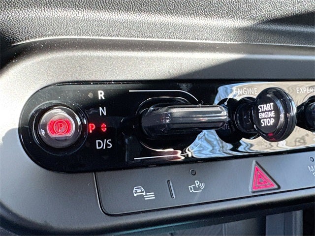 2026 MINI JCW ICONIC