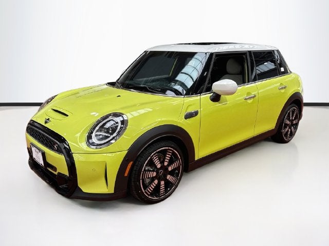 2024 MINI Hardtop 4 Door