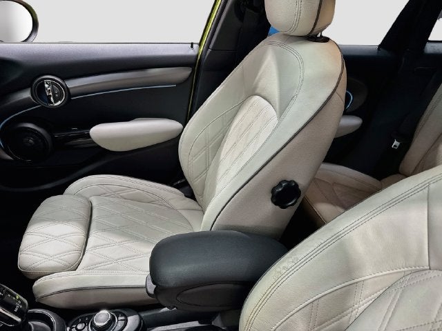 2024 MINI HARDTOP 4 DOOR Iconic