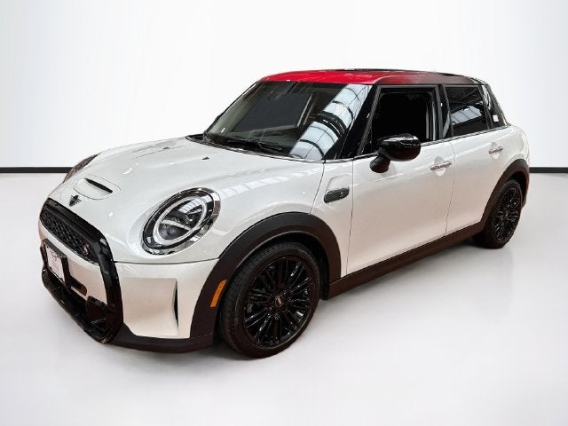 2024 MINI Hardtop 4 Door