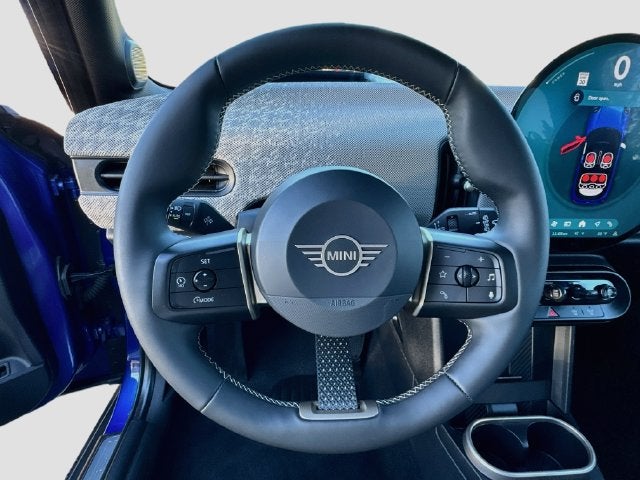 2026 MINI 4 DOOR Iconic