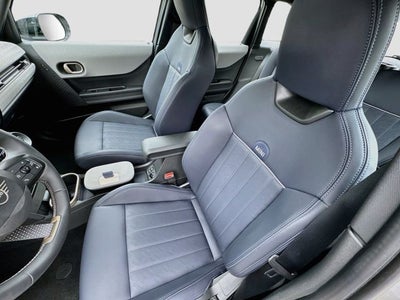 2025 MINI HARDTOP 4 DOOR Signature Plus