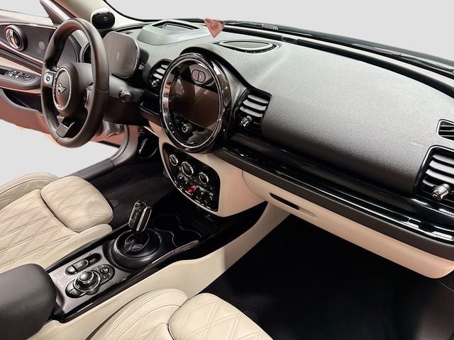 2023 MINI CLUBMAN Iconic