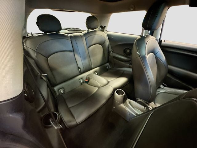 2015 MINI HARDTOP 2 DOOR Base