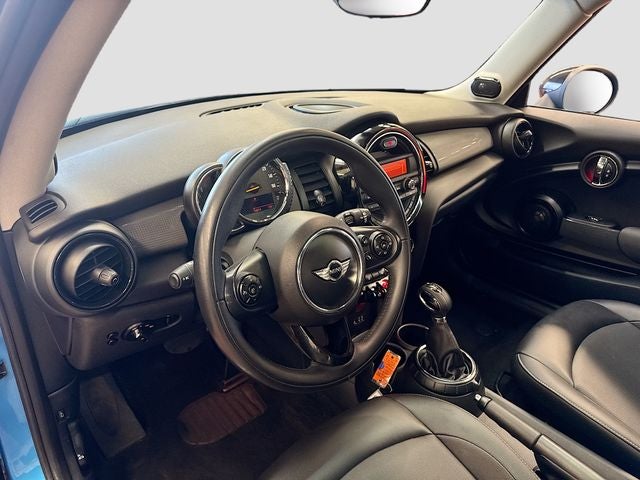 2015 MINI HARDTOP 2 DOOR Base
