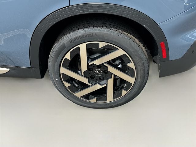 2027 MINI COUNTRYMAN ICONIC