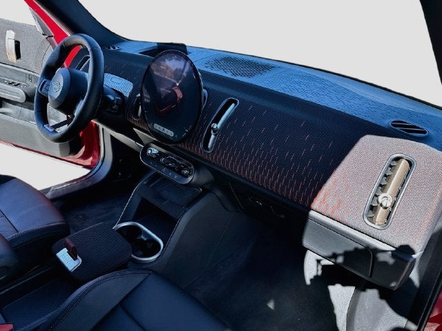 2025 MINI COUNTRYMAN Iconic