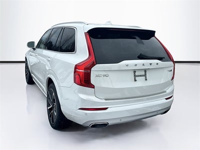 2020 Volvo XC90 T6 Momentum