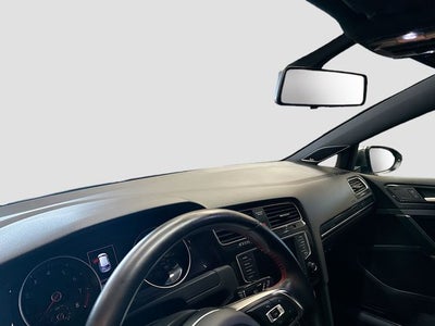 2016 Volkswagen Golf GTI Base