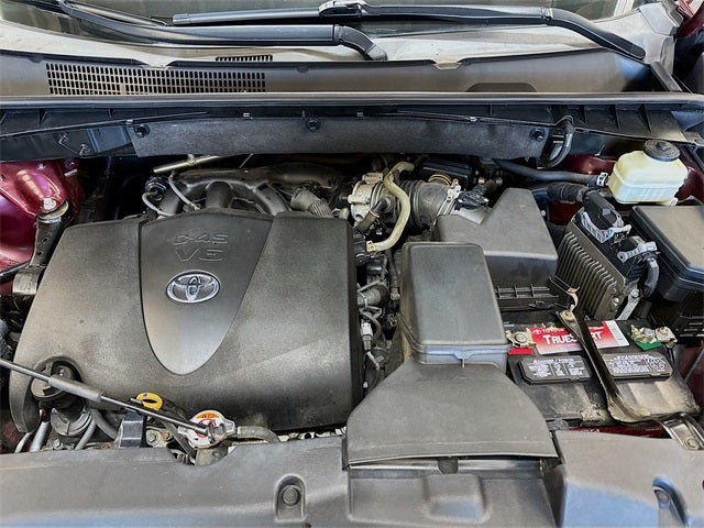 2018 Toyota Highlander Base