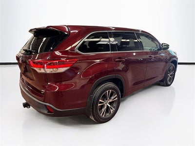 2018 Toyota Highlander Base