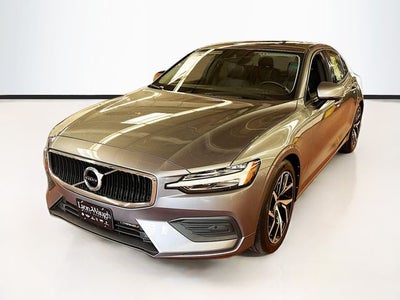2020 Volvo S60 T5 Momentum