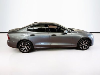 2020 Volvo S60 T5 Momentum