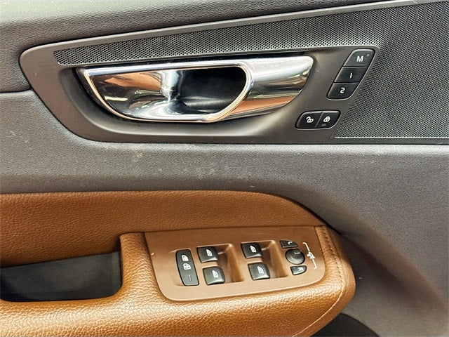 2019 Volvo XC60 T5 Momentum