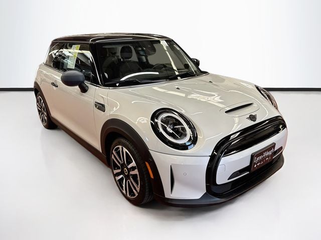 2023 MINI HARDTOP 2 DOOR Iconic