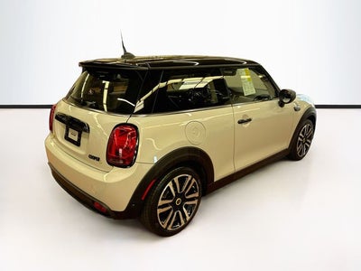 2023 MINI HARDTOP 2 DOOR Iconic