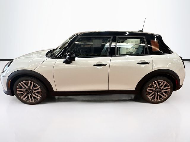 2026 MINI 4 DOOR Oxford Edition