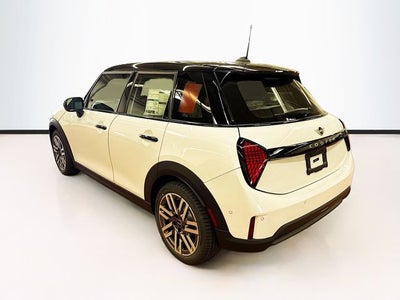 2026 MINI 4 DOOR Oxford Edition