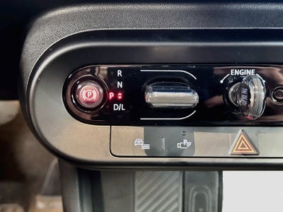 2026 MINI 4 DOOR Signature Plus