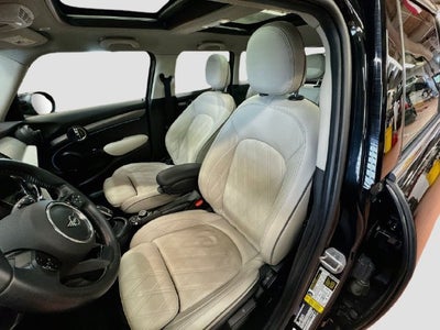 2024 MINI HARDTOP 4 DOOR Iconic