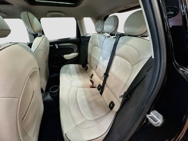 2024 MINI HARDTOP 4 DOOR Iconic