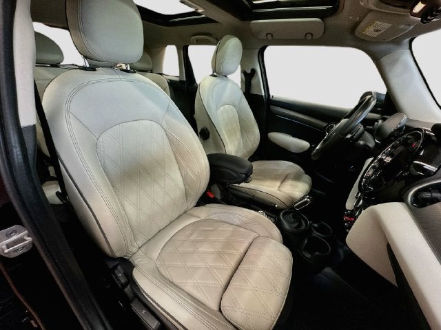 2024 MINI HARDTOP 4 DOOR Iconic