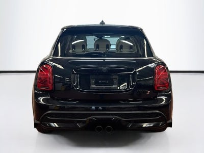 2024 MINI HARDTOP 4 DOOR Iconic