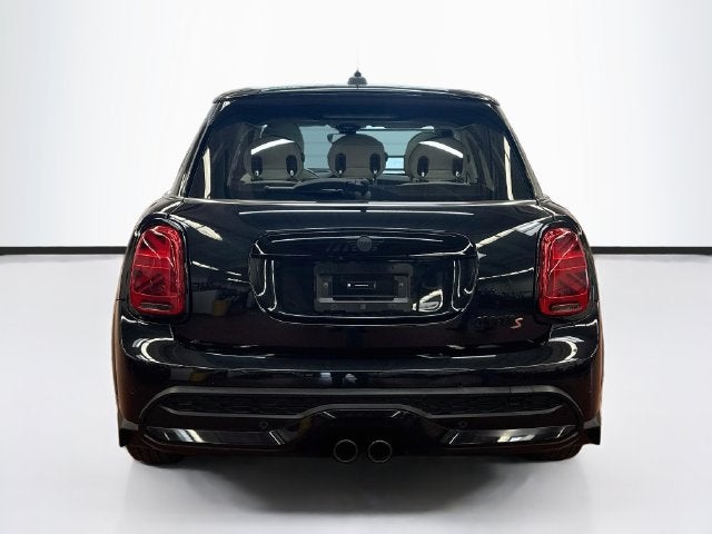 2024 MINI HARDTOP 4 DOOR Iconic