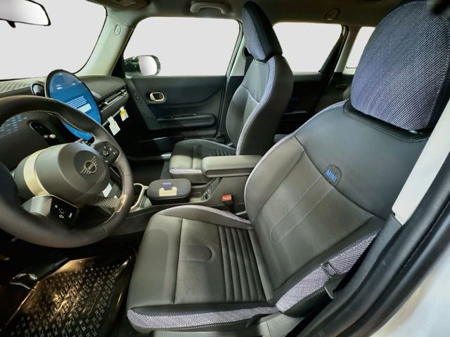 2027 MINI 4 DOOR Base