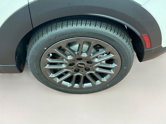 2027 MINI 4 DOOR Base