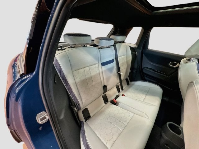 2026 MINI 4 DOOR Signature Plus