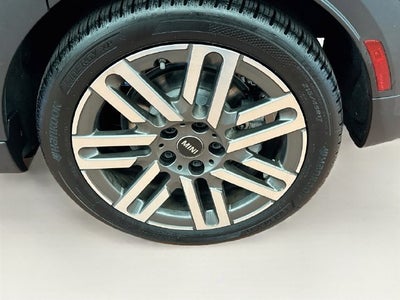 2026 MINI 4 DOOR Signature Plus