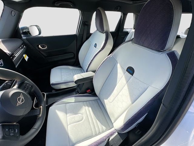 2026 MINI 4 DOOR SIGNATURE PLUS