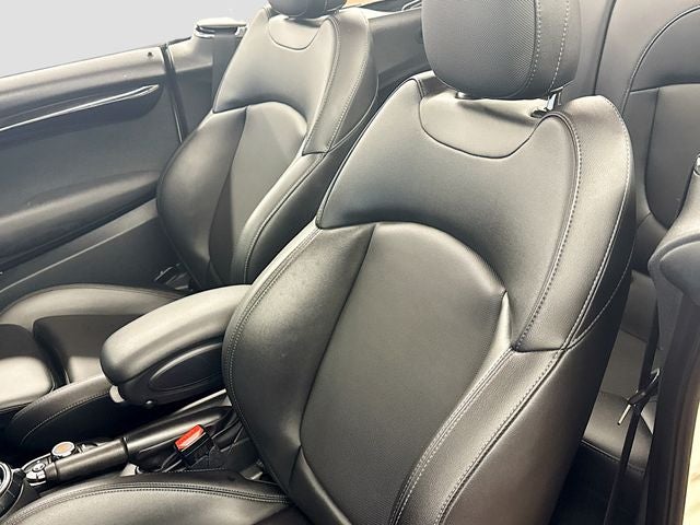 2017 MINI CONVERTIBLE Base