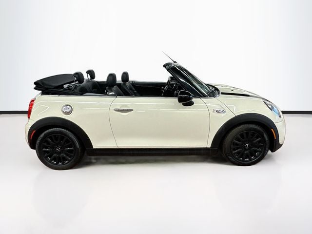 2017 MINI CONVERTIBLE Base