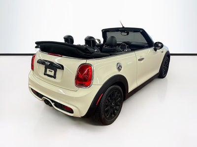 2017 MINI CONVERTIBLE Base