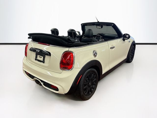 2017 MINI CONVERTIBLE Base