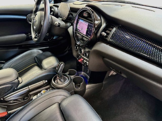 2021 MINI CONVERTIBLE Iconic