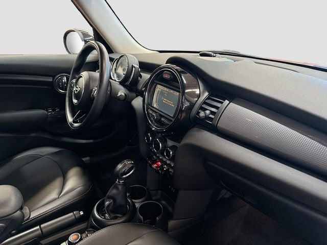 2018 MINI HARDTOP 4 DOOR Base