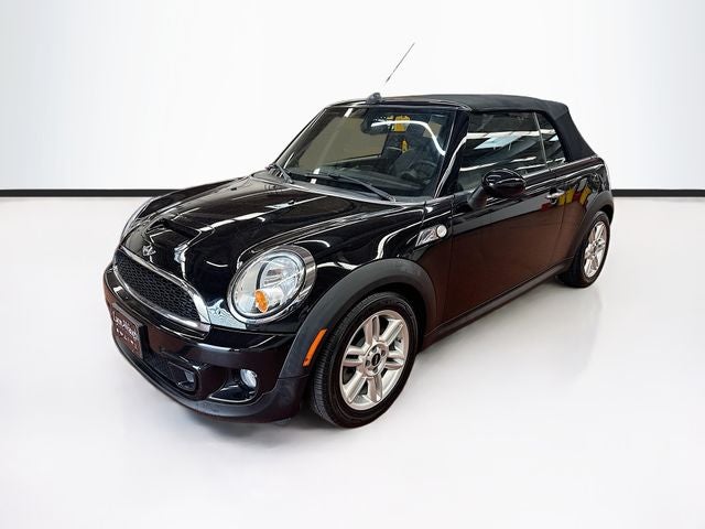 2014 MINI CONVERTIBLE Base