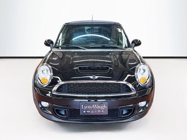 2014 MINI CONVERTIBLE Base