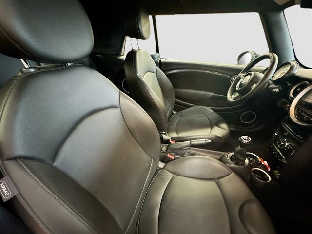 2014 MINI CONVERTIBLE Base